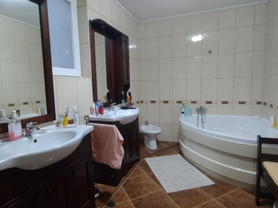 Casa individuala de vanzare, zona Mircea cel Batran - Garaj si pivnita imagine mica 10, foxfort.ro