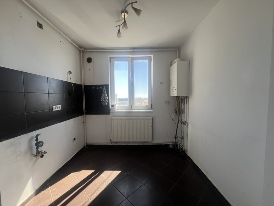 Apartament cu 3 camere decomandat, zona Girocului 3, foxfort.ro