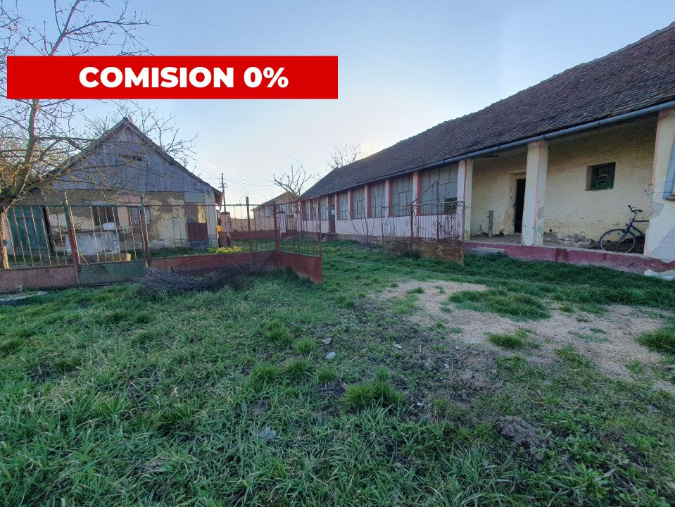 COMISION 0% Casa individuala cu teren de 3930 mp - Padureni 9, foxfort.ro