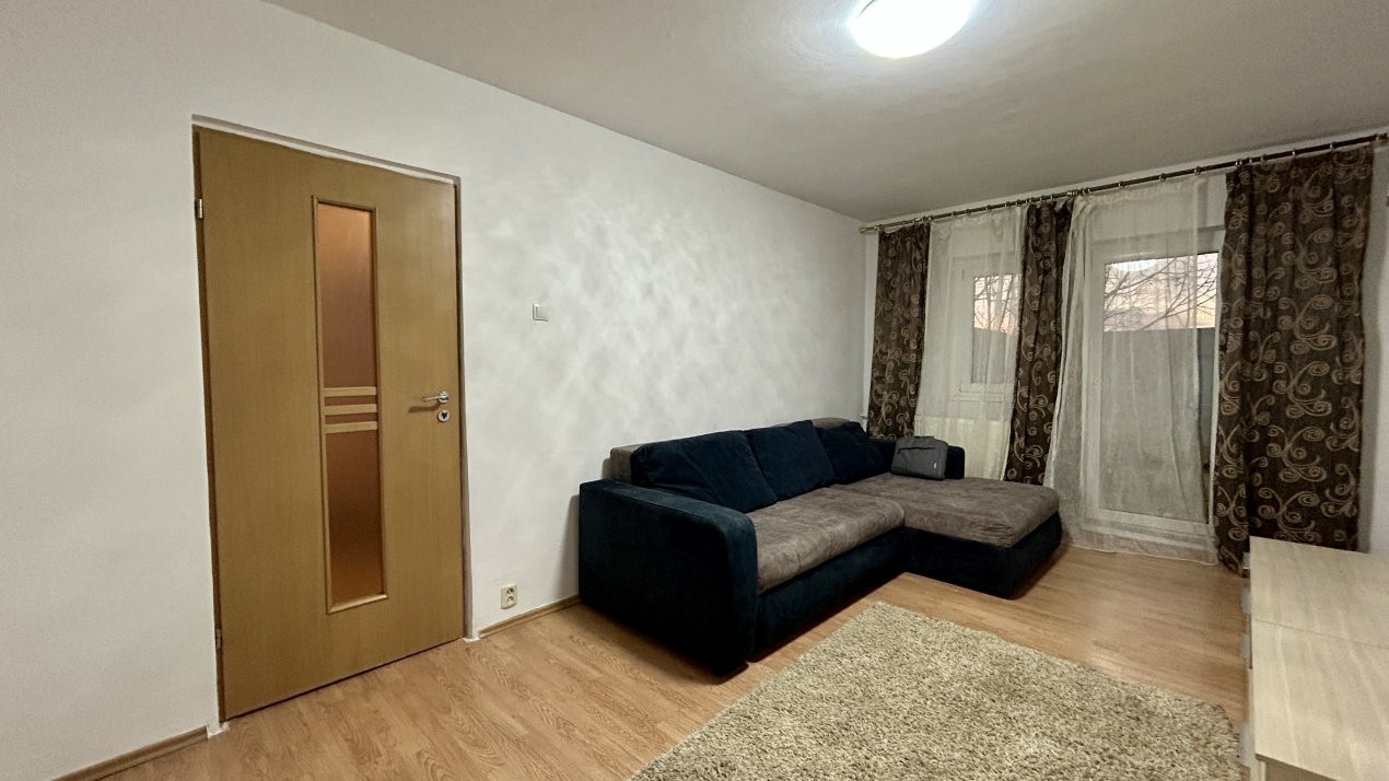 Apartament cu 3 camere si 2 bai, zona Lipovei 1, foxfort.ro