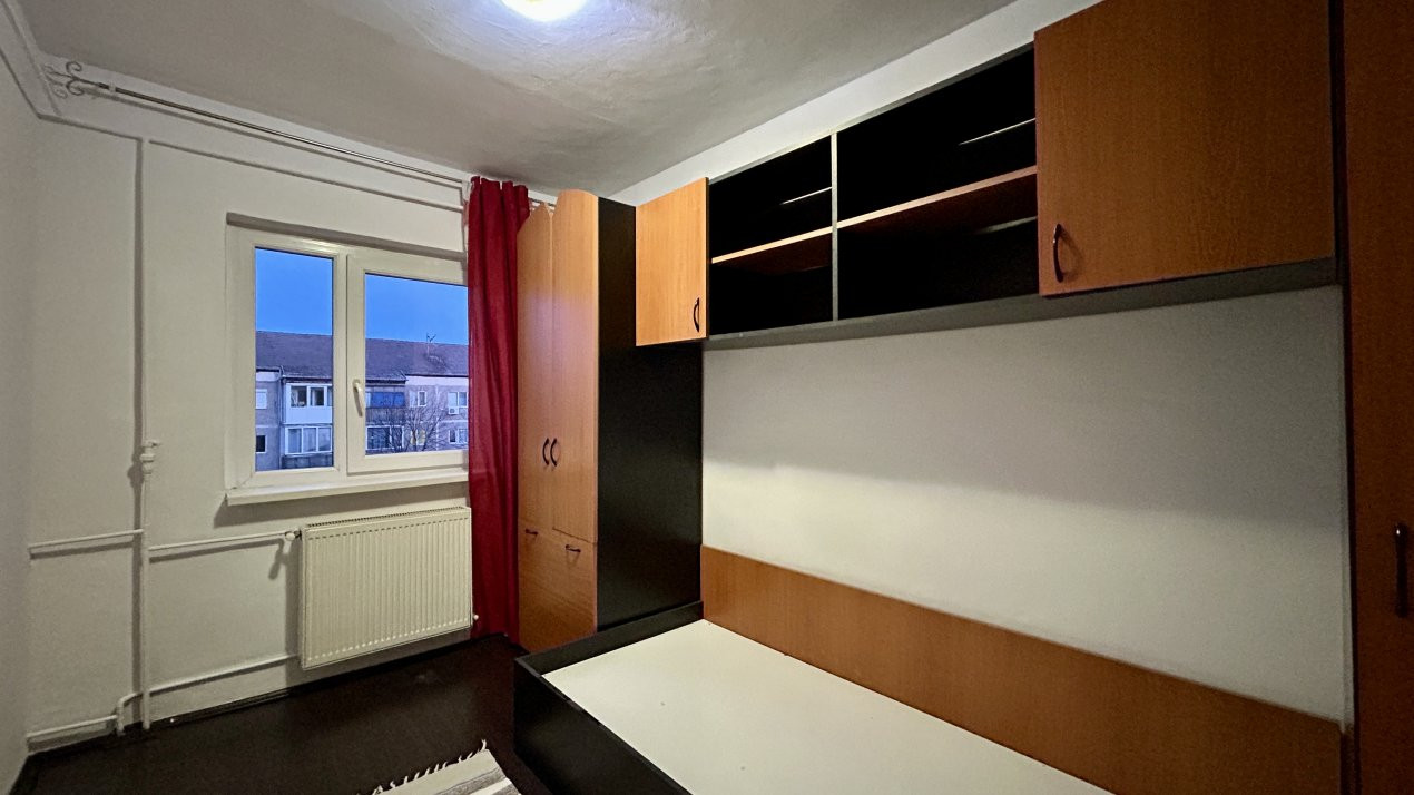 Apartament cu 3 camere si 2 bai, zona Lipovei 5, foxfort.ro