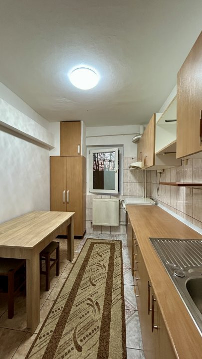 Apartament cu 3 camere si 2 bai, zona Lipovei 7, foxfort.ro