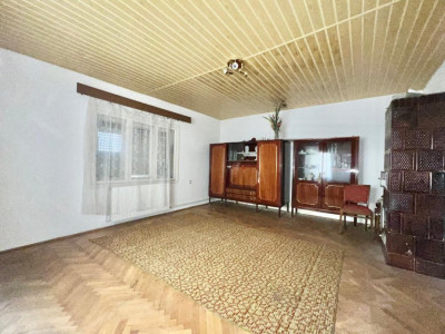 Casa individuala cu 3 camere si teren de 952 mp, zona Crisan