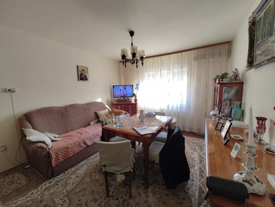 Apartament cu 3 camere de vanzare in Timisoara, zona Dambovita 1, foxfort.ro