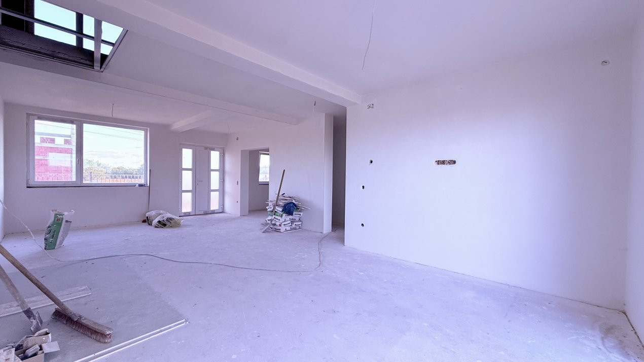 Casa tip triplex, cu 2 camere, de vanzare in Sanandrei. 2, foxfort.ro