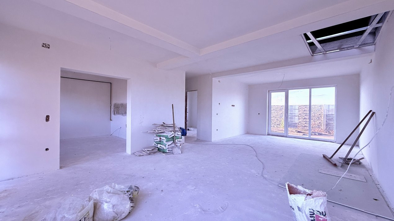 Casa tip triplex, cu 2 camere, de vanzare in Sanandrei. 4, foxfort.ro