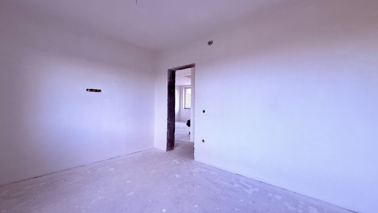 Casa tip triplex, cu 2 camere, de vanzare in Sanandrei. 8, foxfort.ro