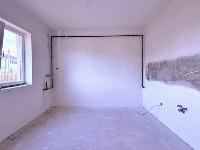 Casa tip triplex, cu 2 camere, de vanzare in Sanandrei. imagine mica 5, foxfort.ro