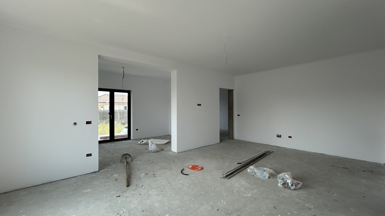 Duplex cu 3 camere, de vanzare in Sanandrei 2, foxfort.ro