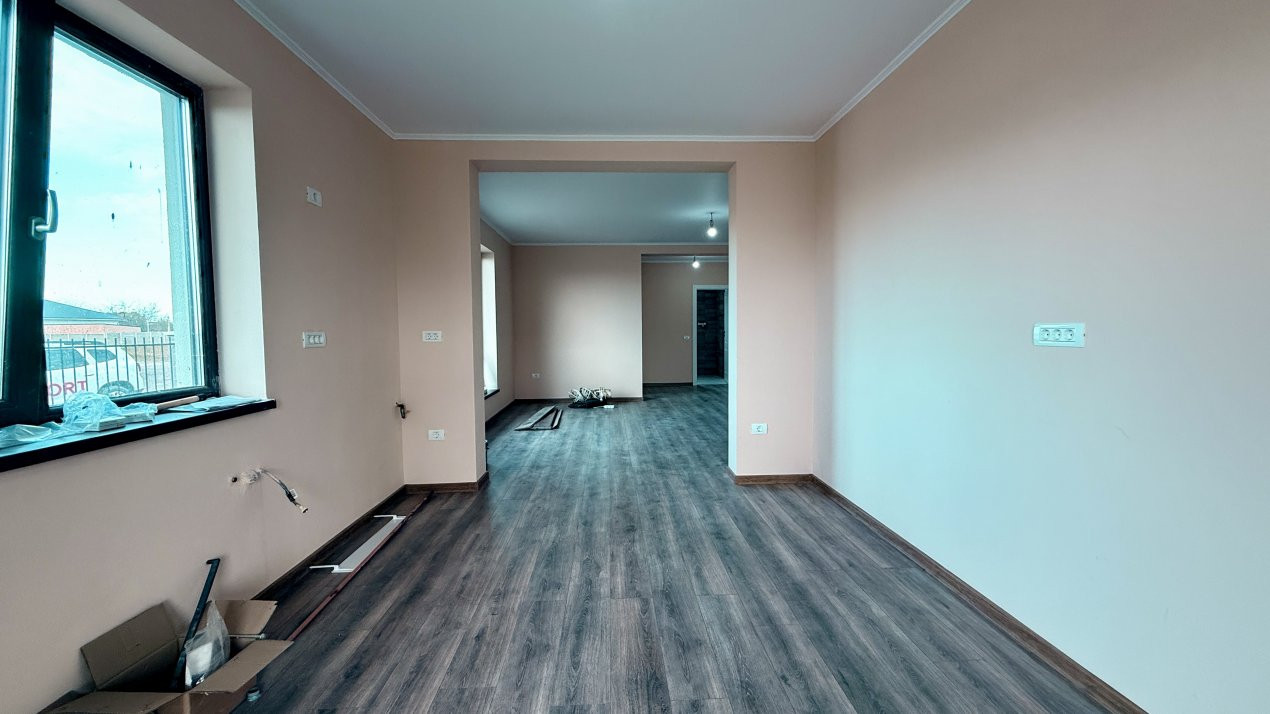 Duplex cu 3 camere, de vanzare in Sanandrei 5, foxfort.ro