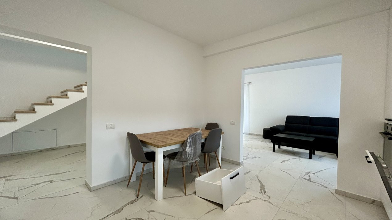 Duplex cu 4 camere de inchiriat, cu 2 locuri de parcare - zona Ghiroda 13, foxfort.ro