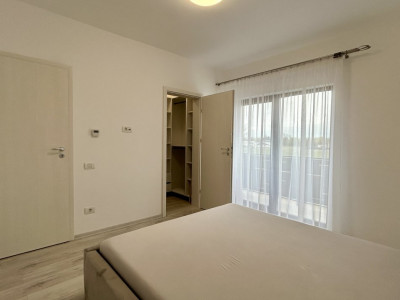 Duplex cu 4 camere de inchiriat, cu 2 locuri de parcare - zona Ghiroda imagine mica 8, foxfort.ro