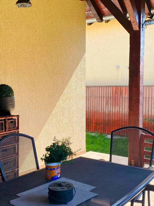 Casa individuala 5 camere si 4 locuri de parcare in Giroc   9, foxfort.ro