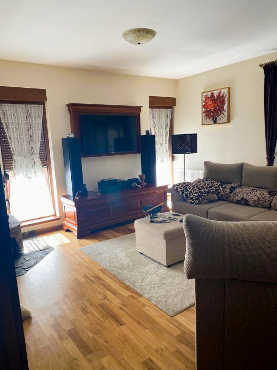 Casa individuala 5 camere si 4 locuri de parcare in Giroc   11, foxfort.ro