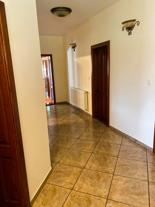 Casa individuala 5 camere si 4 locuri de parcare in Giroc   24, foxfort.ro