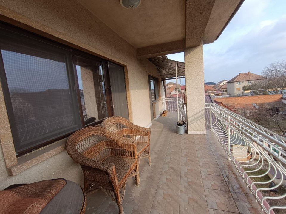 COMISION 0% Casa individuala cu 4 apartamente, 444 mp, in Timisoara 12, foxfort.ro