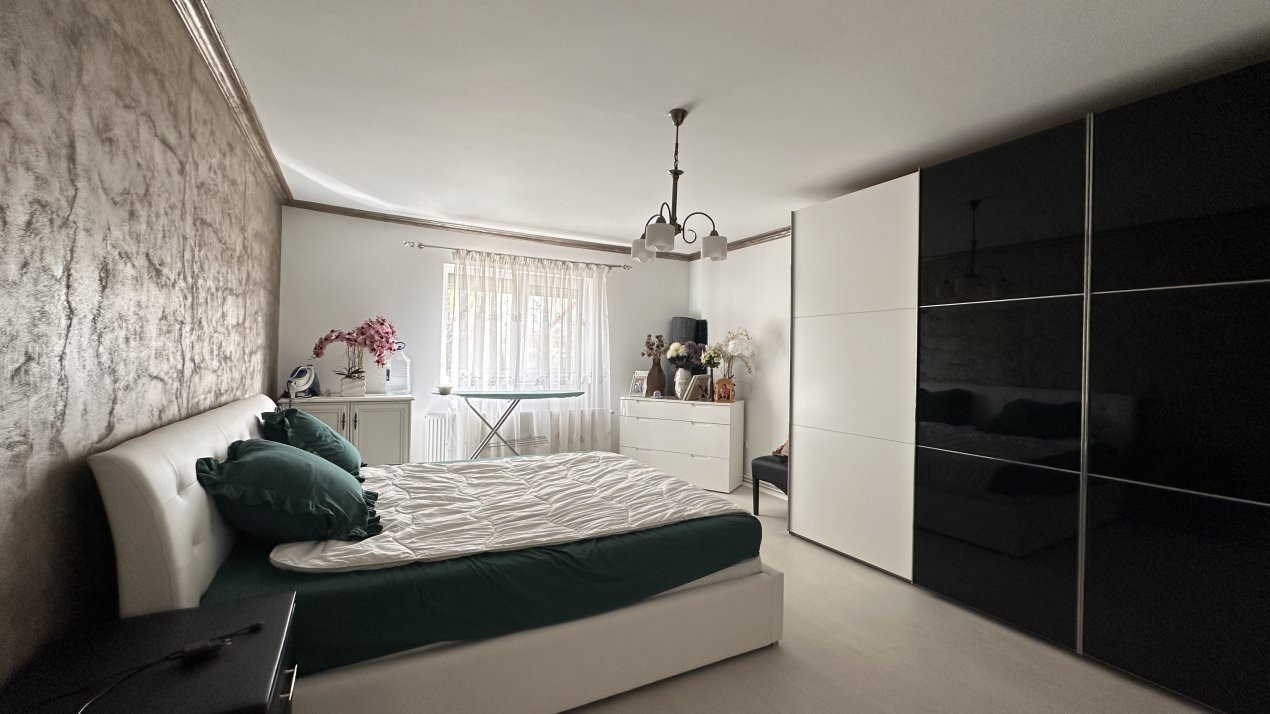 Casa individuala 8 camere, 400 mp, in Mosnita Noua vatra satului 17, foxfort.ro