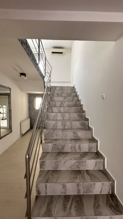 Casa individuala 8 camere, 400 mp, in Mosnita Noua vatra satului 19, foxfort.ro