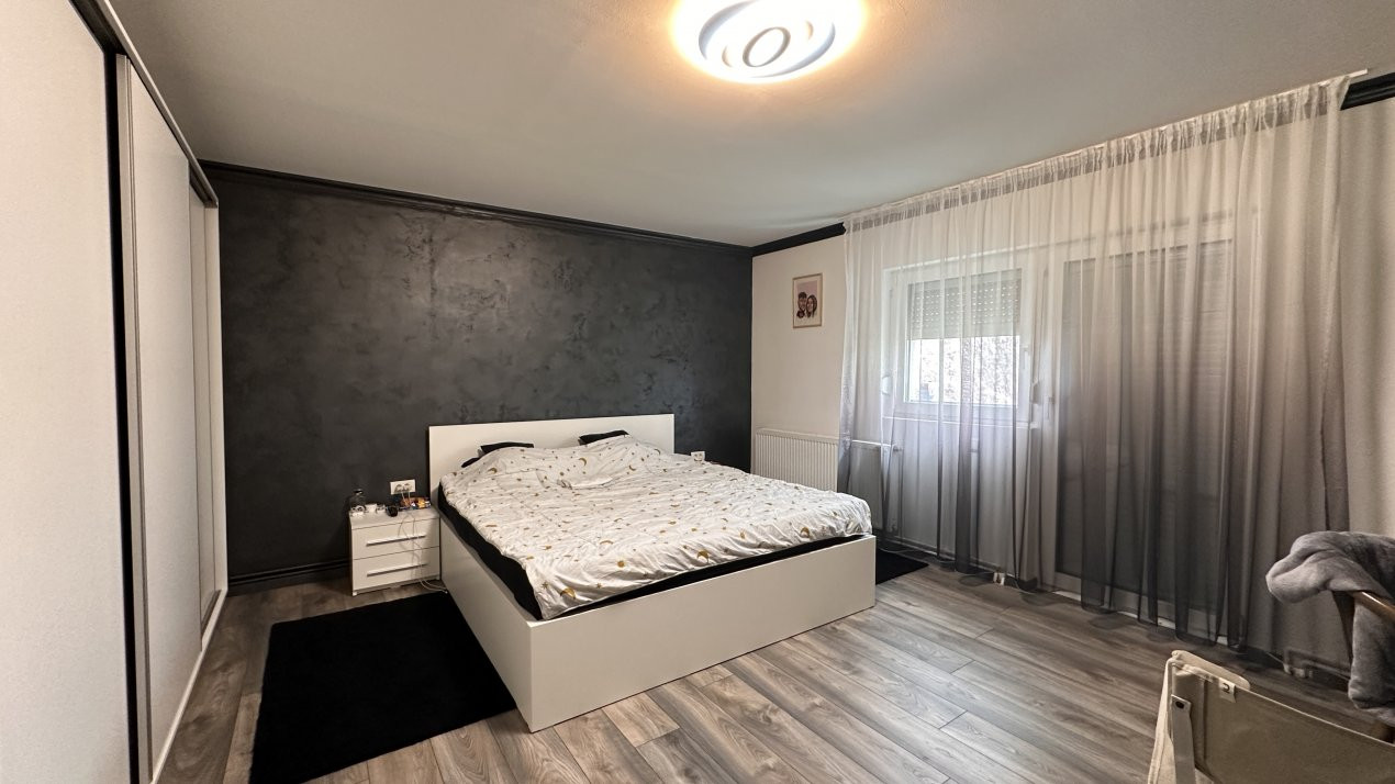 Casa individuala 8 camere, 400 mp, in Mosnita Noua vatra satului 21, foxfort.ro