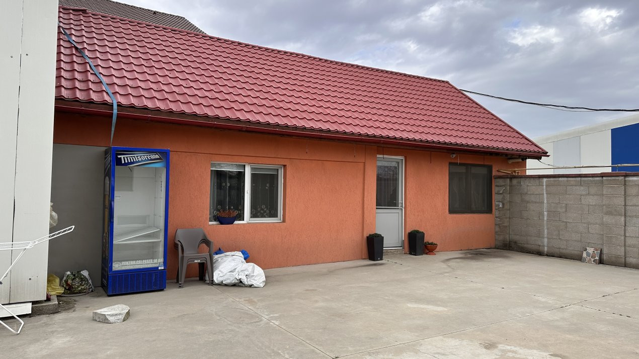 Casa individuala 8 camere, 400 mp, in Mosnita Noua vatra satului 26, foxfort.ro