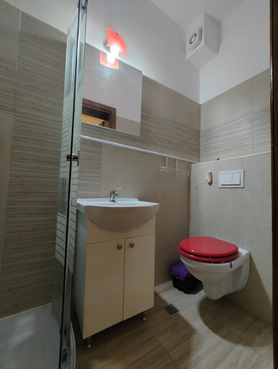 Apartament cu 3 camere de inchiriat in Timisoara, zona Ghirodei 10, foxfort.ro