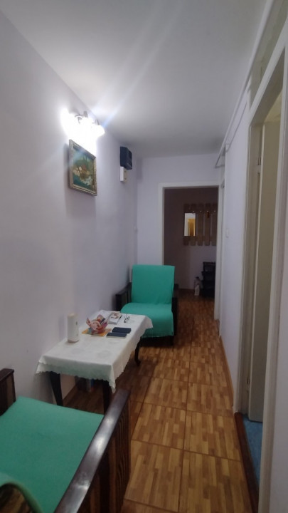Apartament 3 camere 68 mp, zona Lipovei - Garaj  8, foxfort.ro