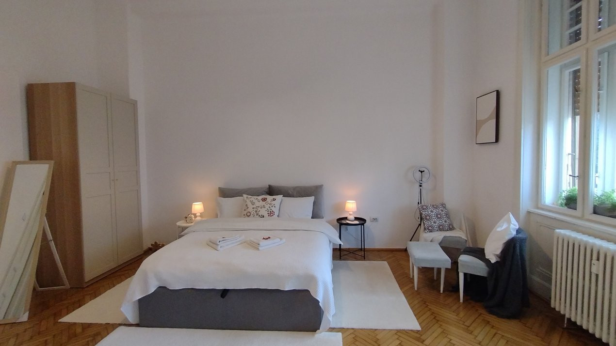 Apartament 3 camere, 104 mp zona ultracentral Piata Victoriei 9, foxfort.ro
