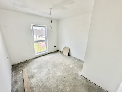 Duplex individual cu 5 camere si teren de 350 mp - Mosnita Noua - Zona Kaufland imagine mica 15, foxfort.ro