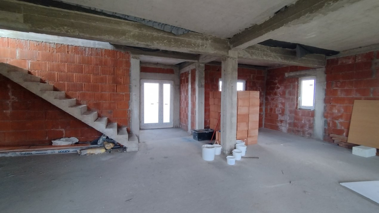 Casa individuala la ROSU, 5 camere, Sacalaz-Gaz si curent bransat 7, foxfort.ro