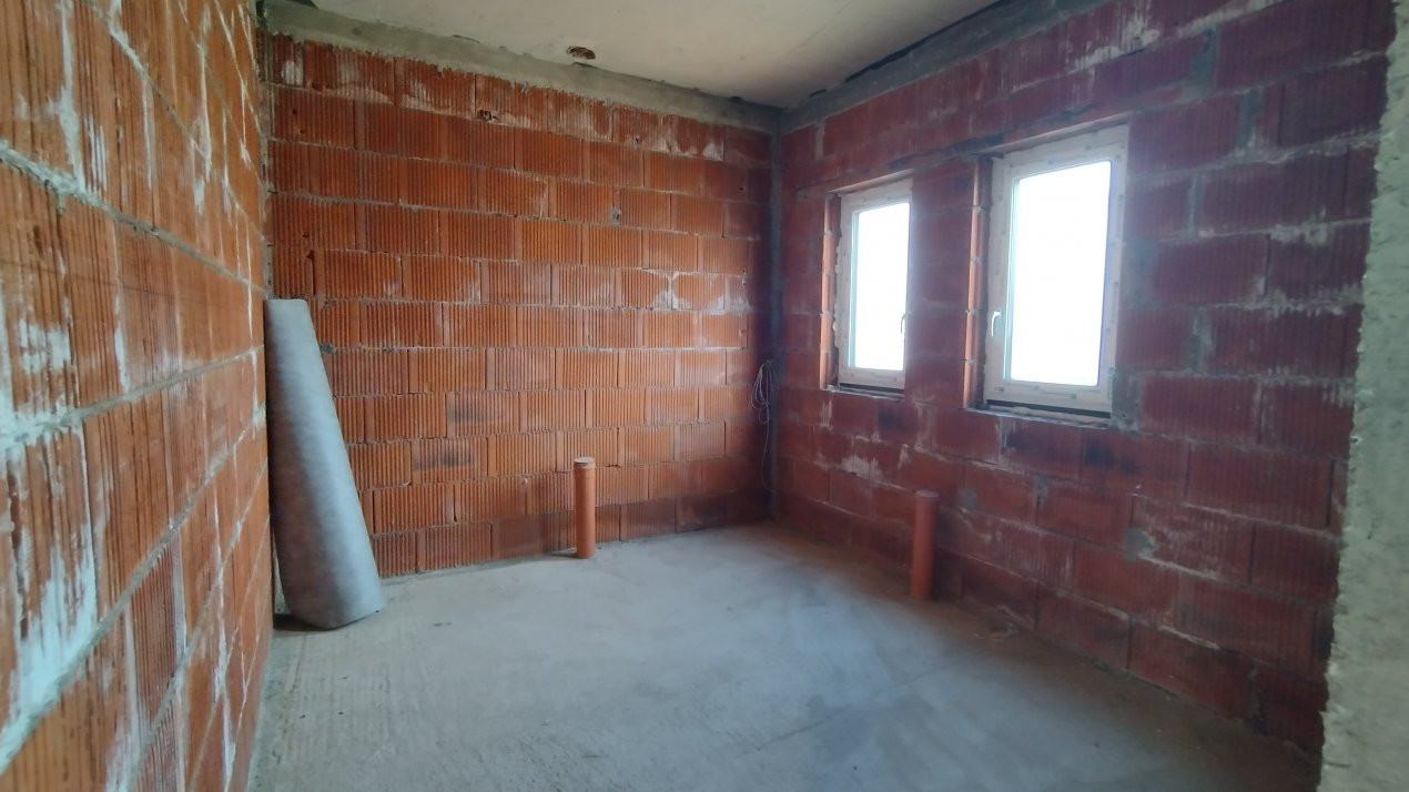 Casa individuala la ROSU, 5 camere, Sacalaz-Gaz si curent bransat 14, foxfort.ro