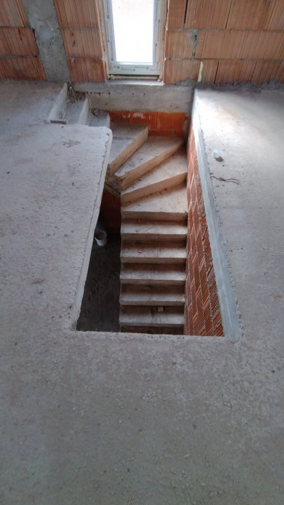 Casa individuala la ROSU, 5 camere, Sacalaz-Gaz si curent bransat 15, foxfort.ro