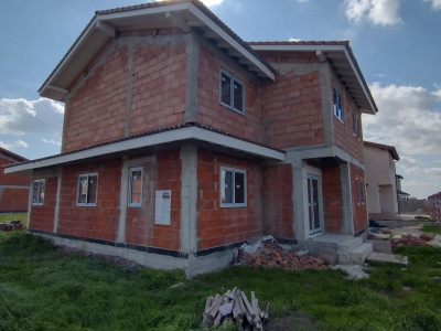 Casa individuala la ROSU, 5 camere, Sacalaz-Gaz si curent bransat