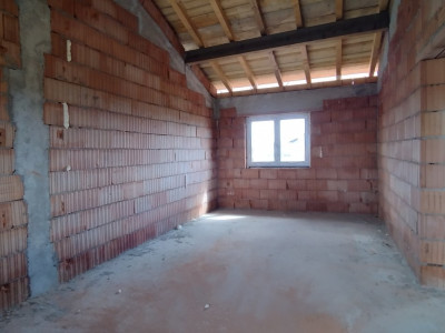 Casa individuala la ROSU, 5 camere, Sacalaz-Gaz si curent bransat imagine mica 11, foxfort.ro