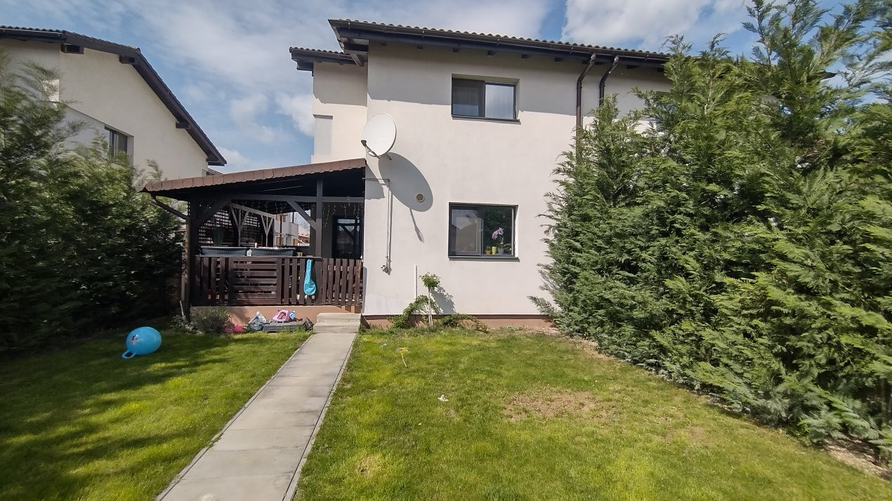 Duplex 4 camere, Sacalaz, zona Central -Toate utilitatile 11, foxfort.ro