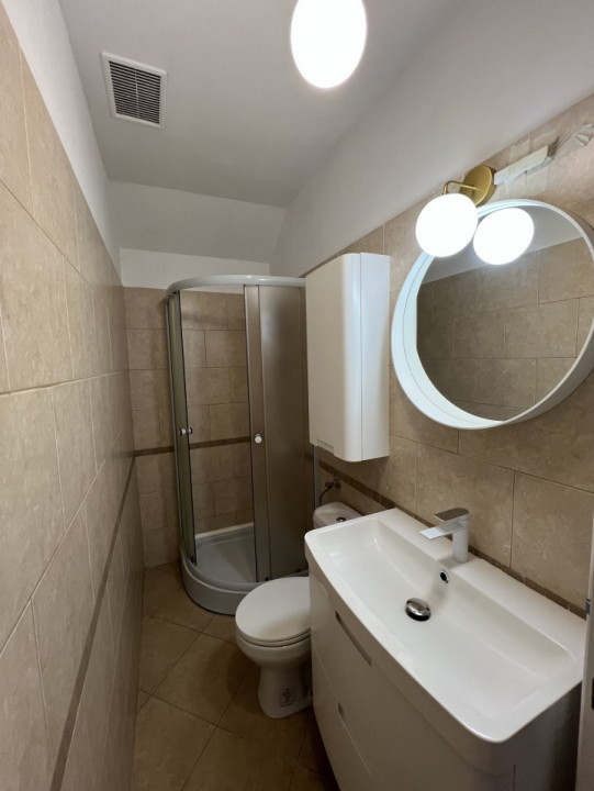 Apartament cu 3 camere, de vanzare, zona Dambovita 12, foxfort.ro