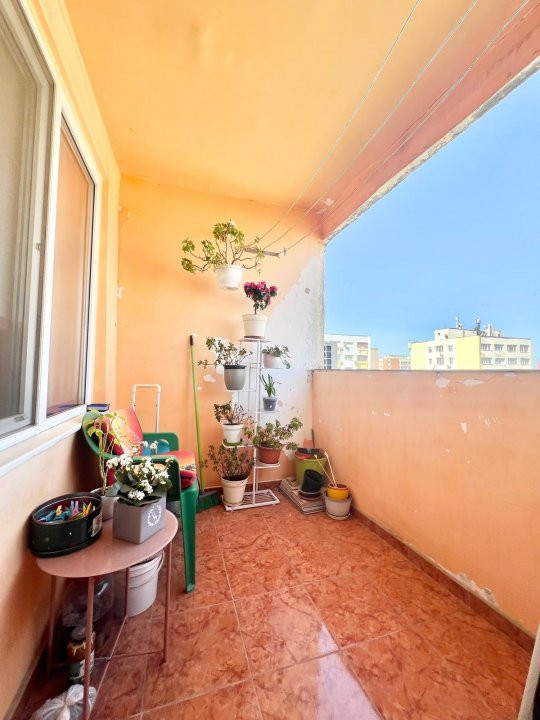 Apartament 4 camere de vanzare, zona Olimpia Stadion 14, foxfort.ro