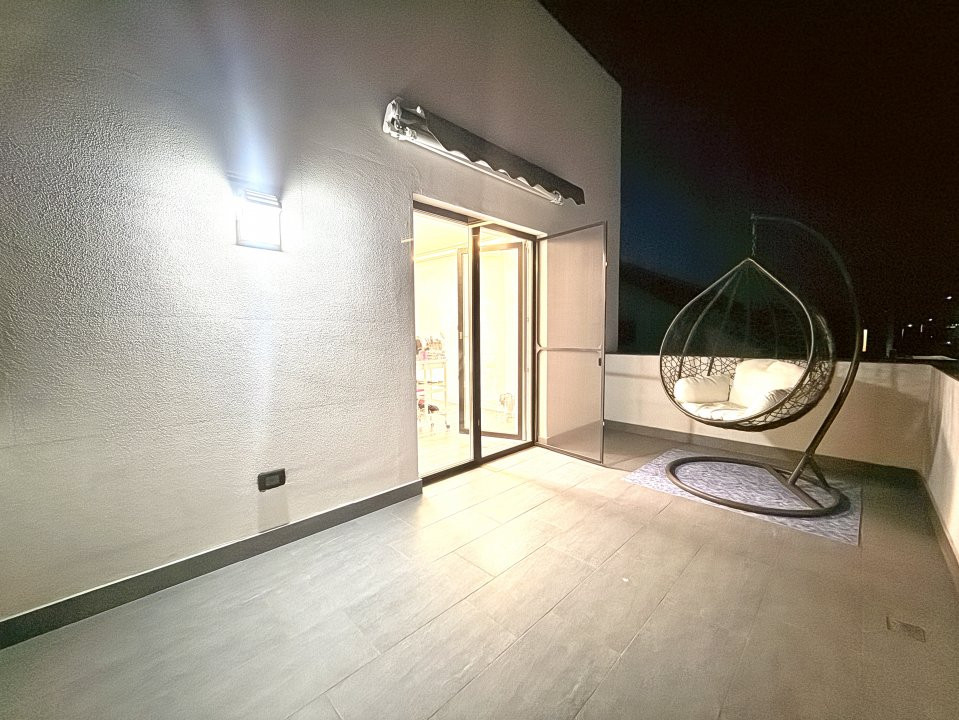 Duplex premium despartit prin camera tehnica, 4 camere, 3 bai in Dumbravita 20, foxfort.ro