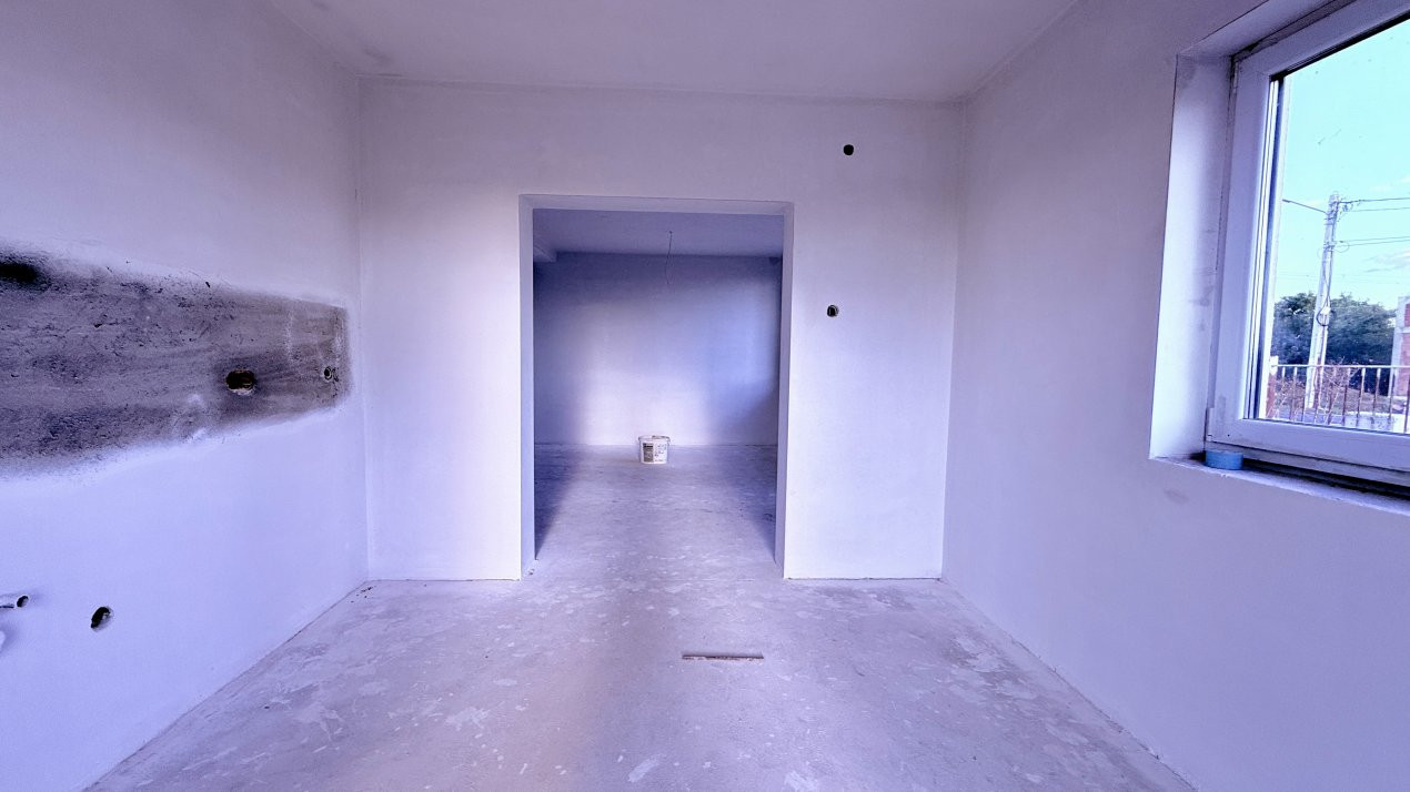 Casa tip triplex, cu 4 camere, de vanzare in Sanandrei. 8, foxfort.ro