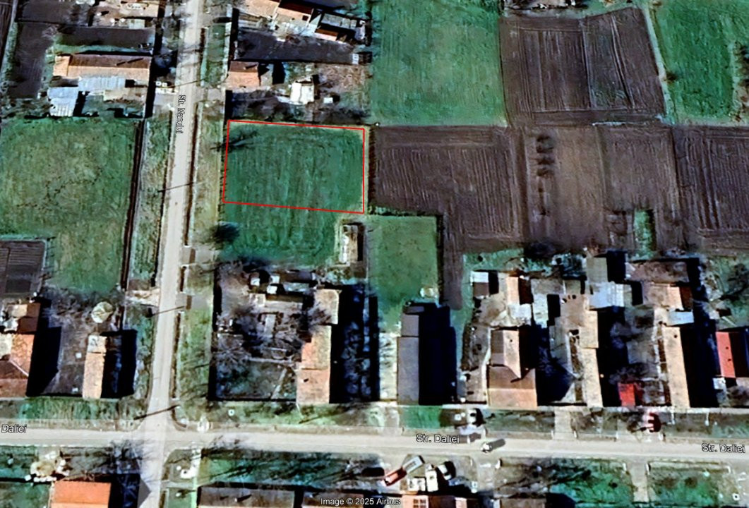 COMISION 0% Teren intravilan constructii, Checea - 1000 mp, asfalt, utilitati 9, foxfort.ro