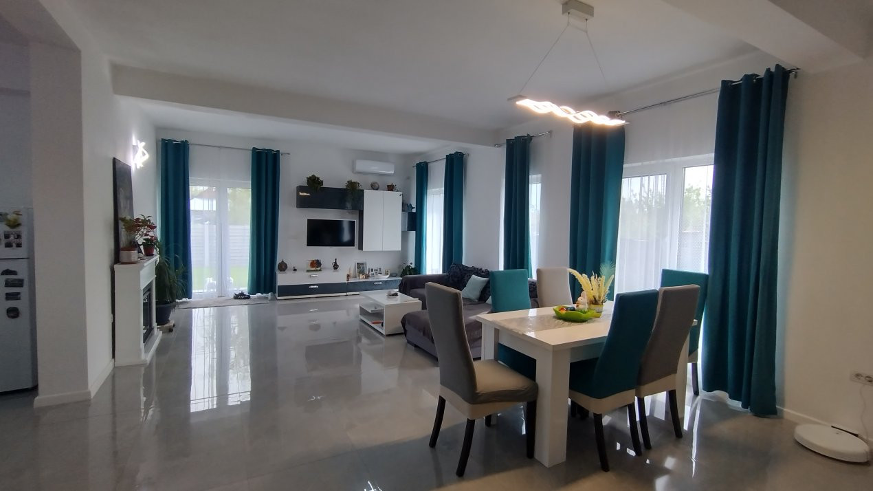 Casa individuala 4 camere, Sacalaz - zona Centrala 3, foxfort.ro