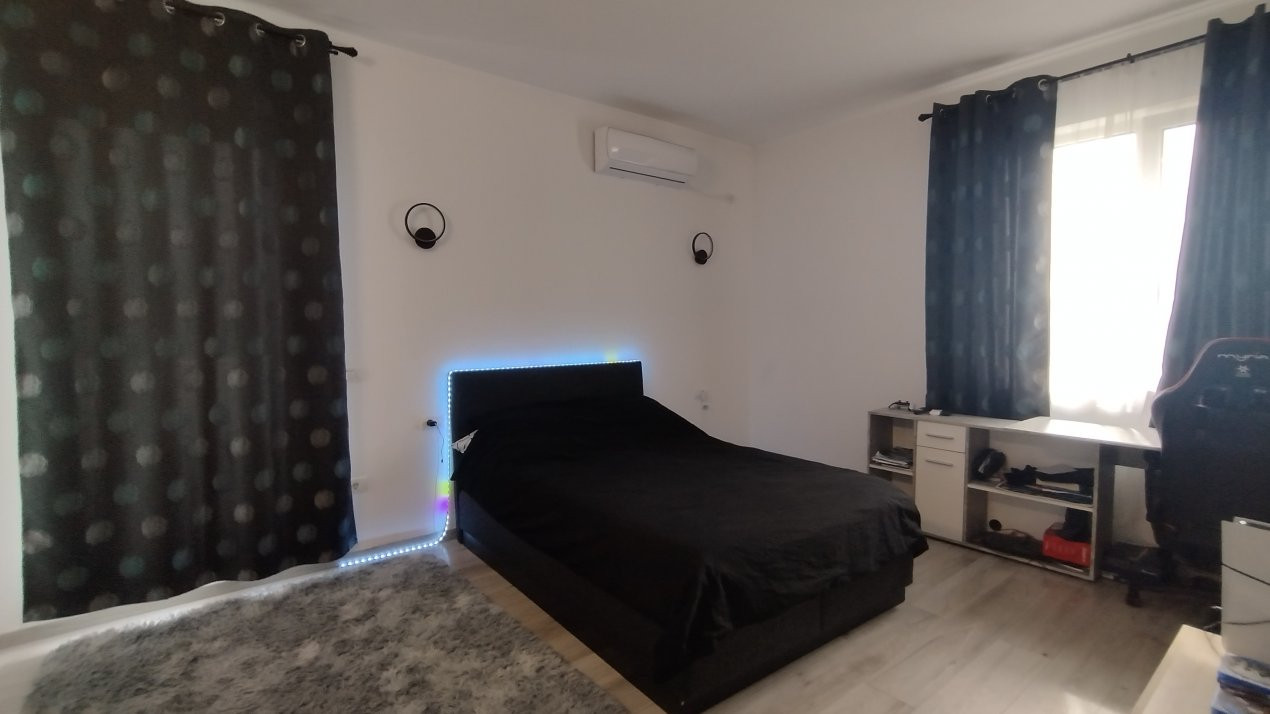 Casa individuala 4 camere, Sacalaz - zona Centrala 7, foxfort.ro