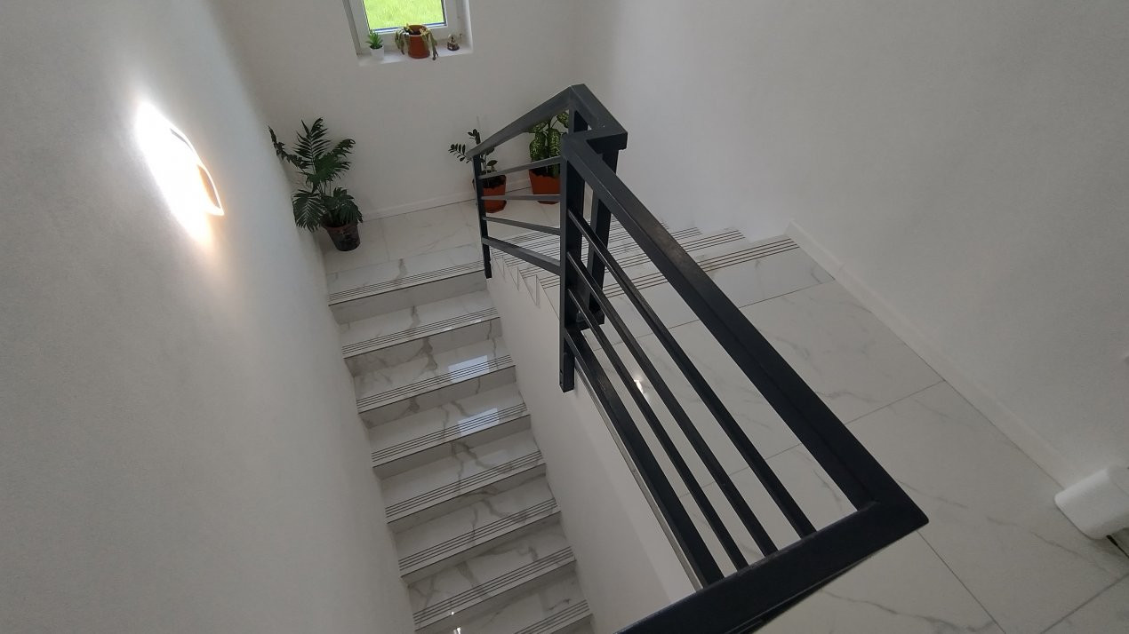 Casa individuala 4 camere, Sacalaz - zona Centrala 12, foxfort.ro