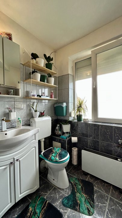 COMISION 0% Apartament cu 3 camere, etajul 1 - Ghiroda 12, foxfort.ro