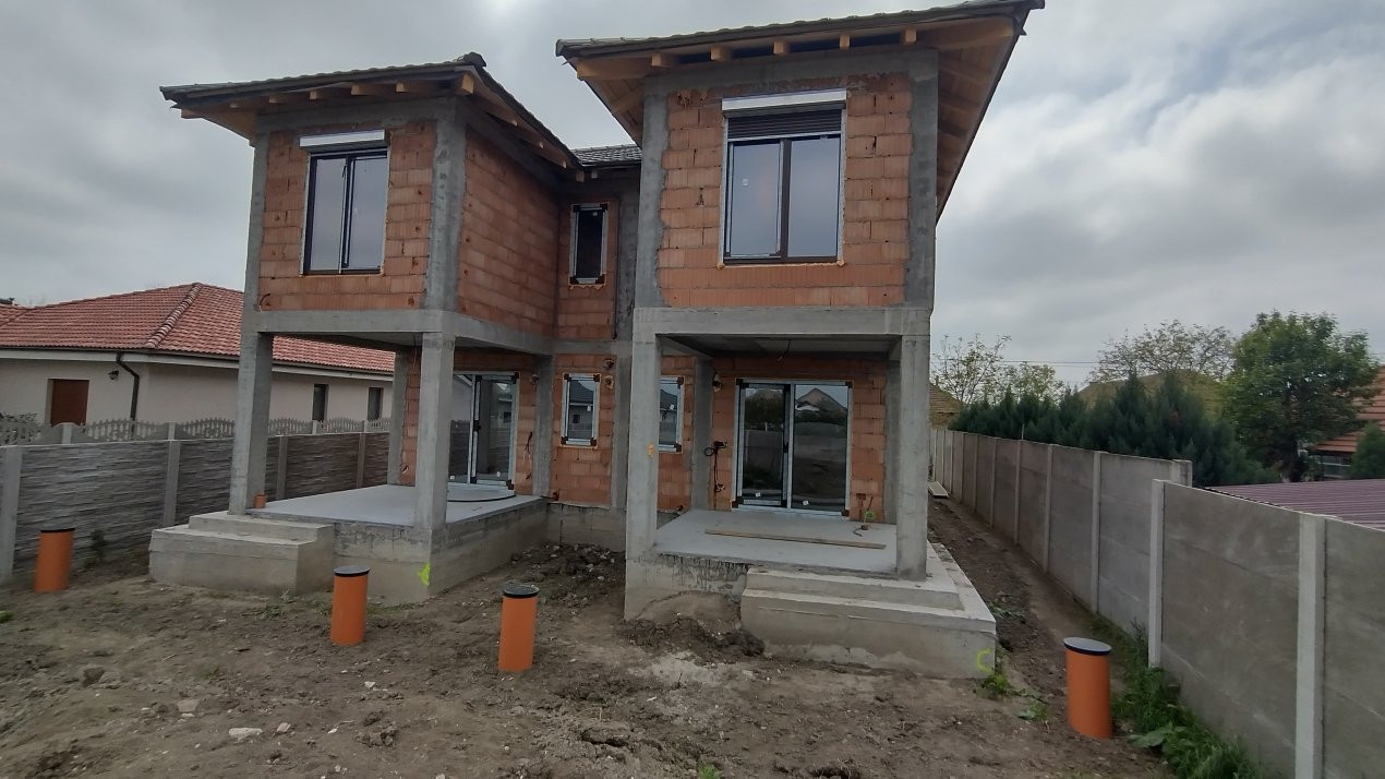 Duplex 4 camere, Sacalaz - Asfalt, toate utilitatiile 1, foxfort.ro