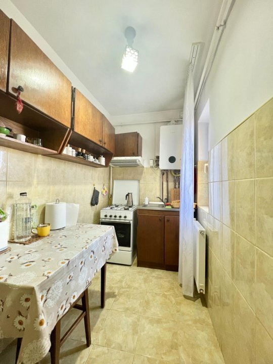 Apartament cu o camera, etaj 4 de vanzare, zona Soarelui 4, foxfort.ro