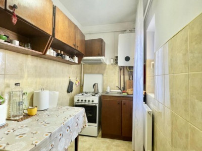Apartament cu o camera, etaj 4 de vanzare, zona Soarelui imagine mica 4, foxfort.ro