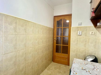 Apartament cu o camera, etaj 4 de vanzare, zona Soarelui imagine mica 5, foxfort.ro