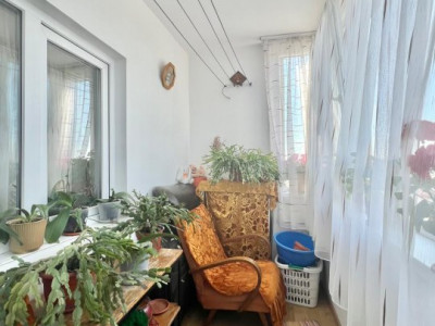 Apartament cu o camera, etaj 4 de vanzare, zona Soarelui imagine mica 9, foxfort.ro