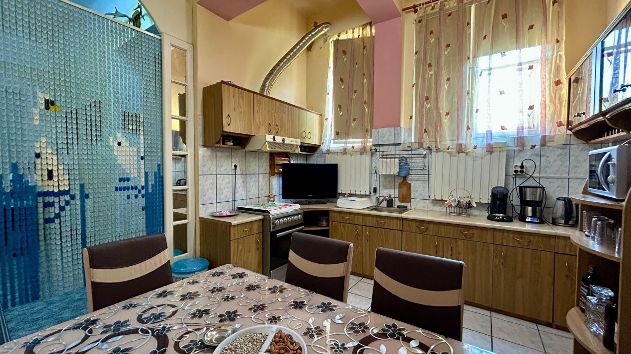 COMISION 0% Apartament cu 4 camere la curte comuna - Elisabetin 9, foxfort.ro