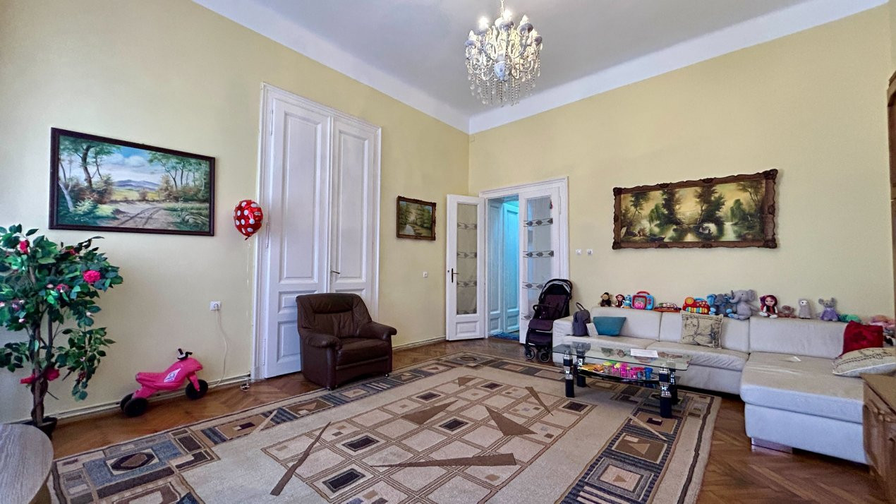 COMISION 0% Apartament cu 4 camere la curte comuna - Elisabetin 11, foxfort.ro